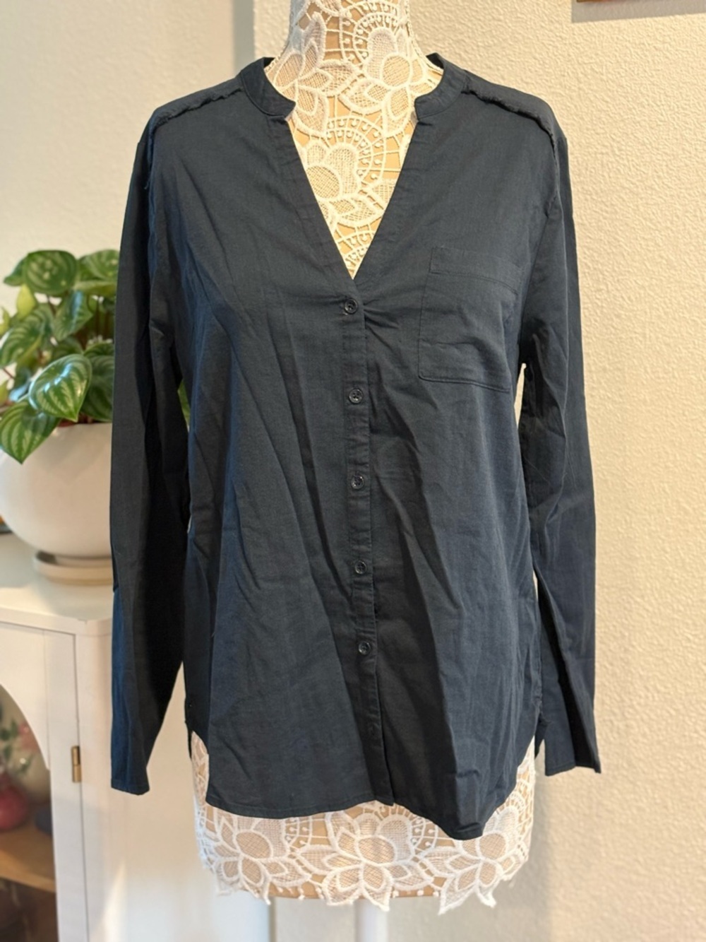Splendid Collarless Button-Down Long Sleeve Shirt- size L